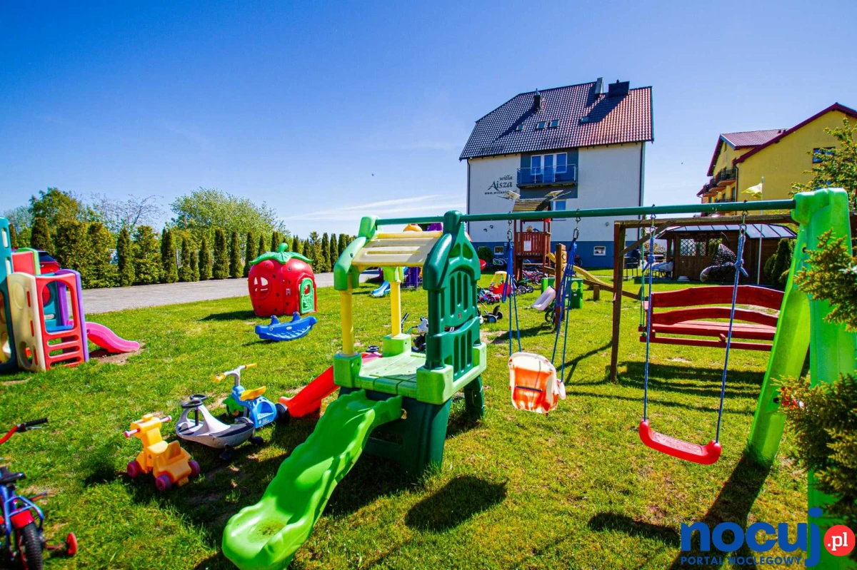 Pokoje/Apartamenty, Sala i Plac zabaw, Jacuzzi ,Sauna, Bilard, Rowery