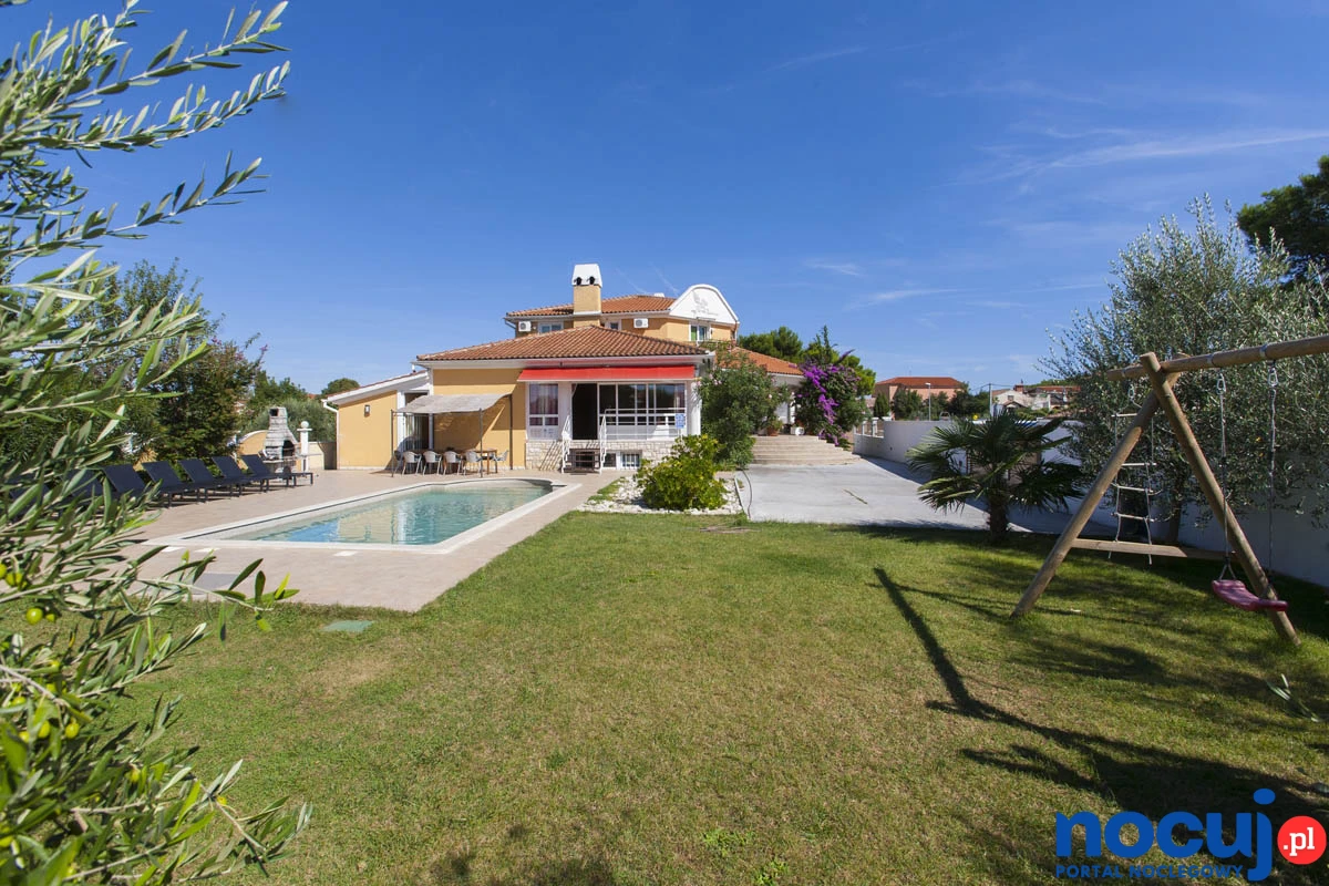 Villa VEDORNA - big wellness house near beach, wellness room, game room, playground & bbq, Pomer - Istria